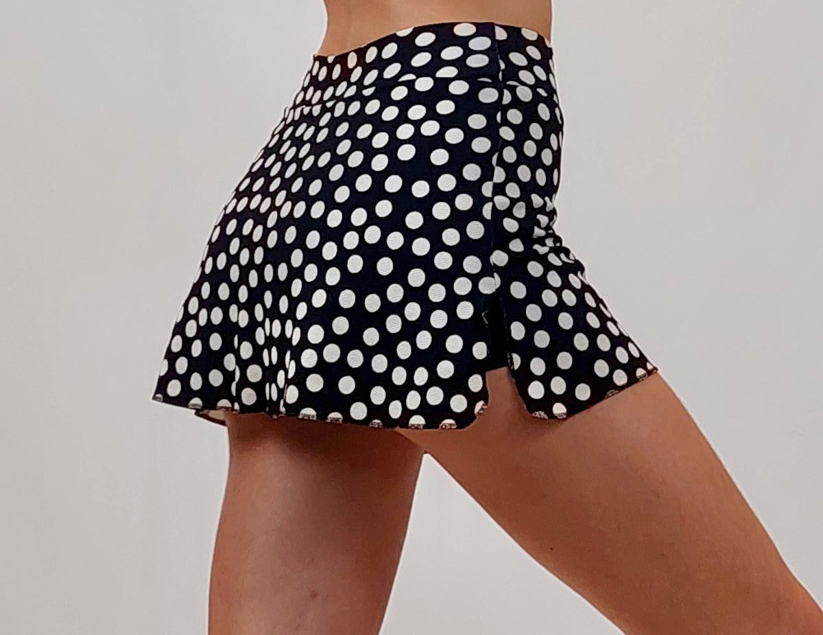 Falda de pádel Prime ZAS – Negra con lunares blancos