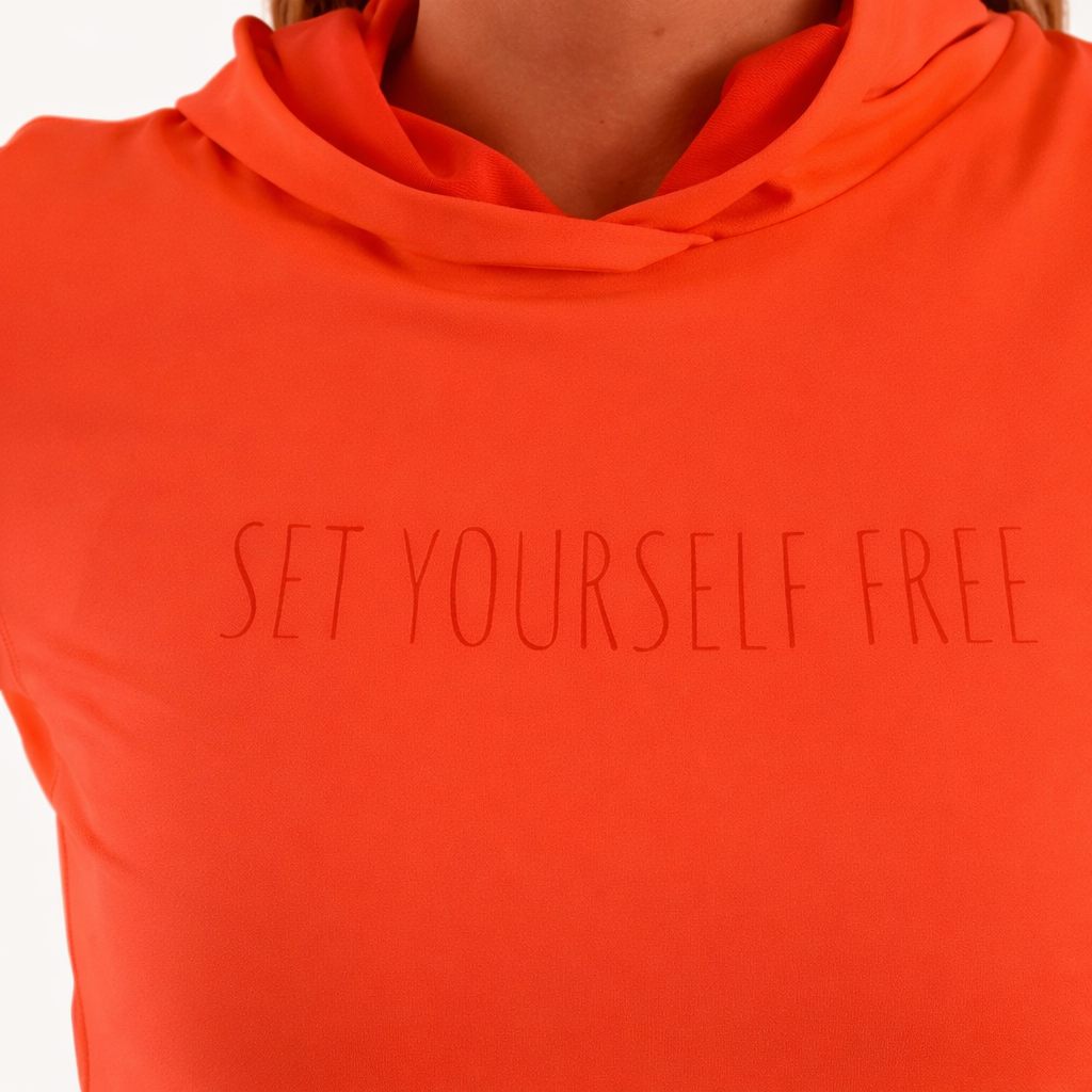 Texto de la sudadera free femenina de zas.